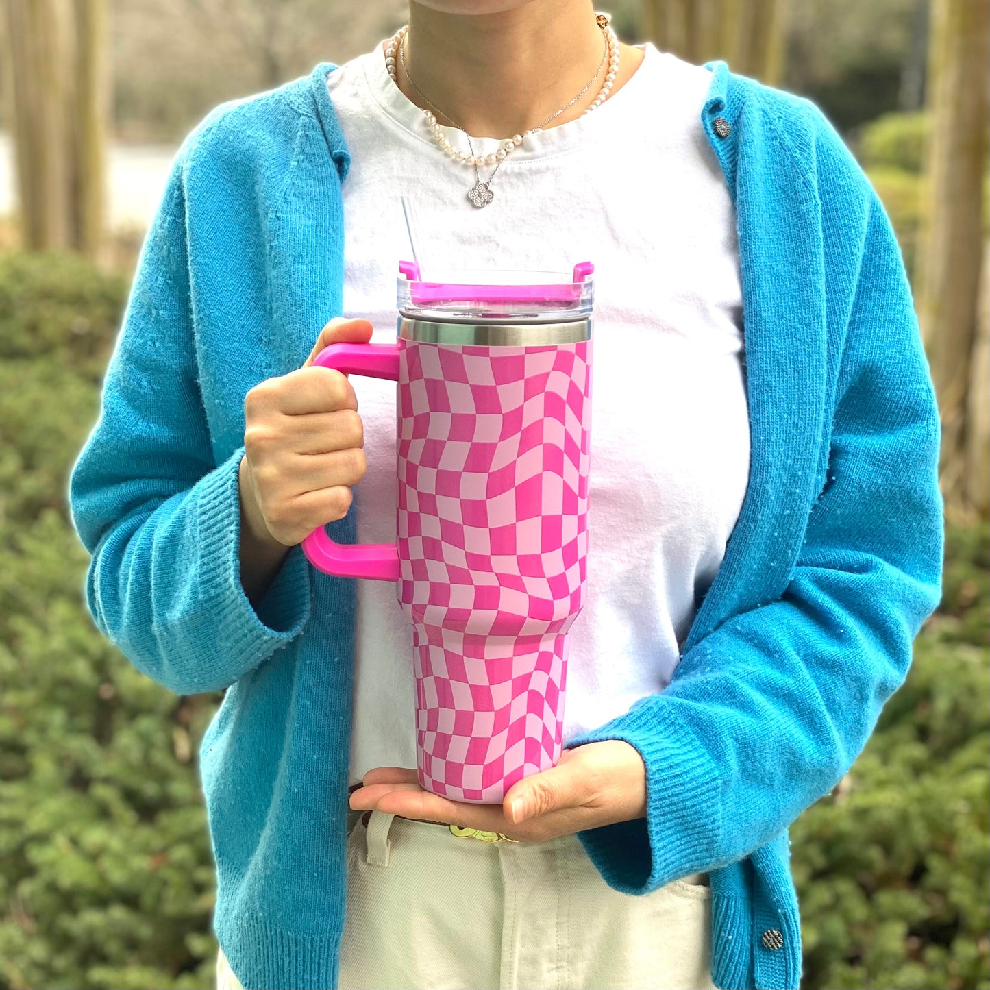 Checker Print 40 oz Water Cup with Handle & Straw – Large Insulated Tumbler